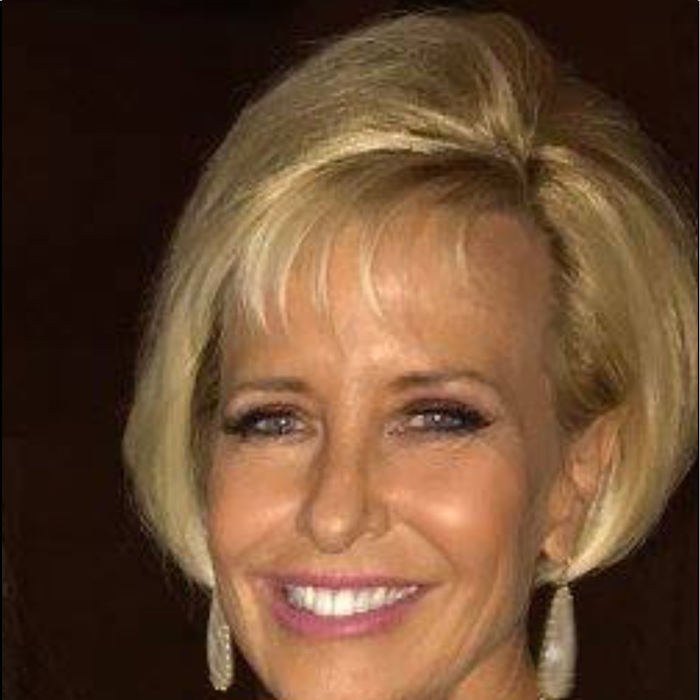 Meet your Posher, Carrie